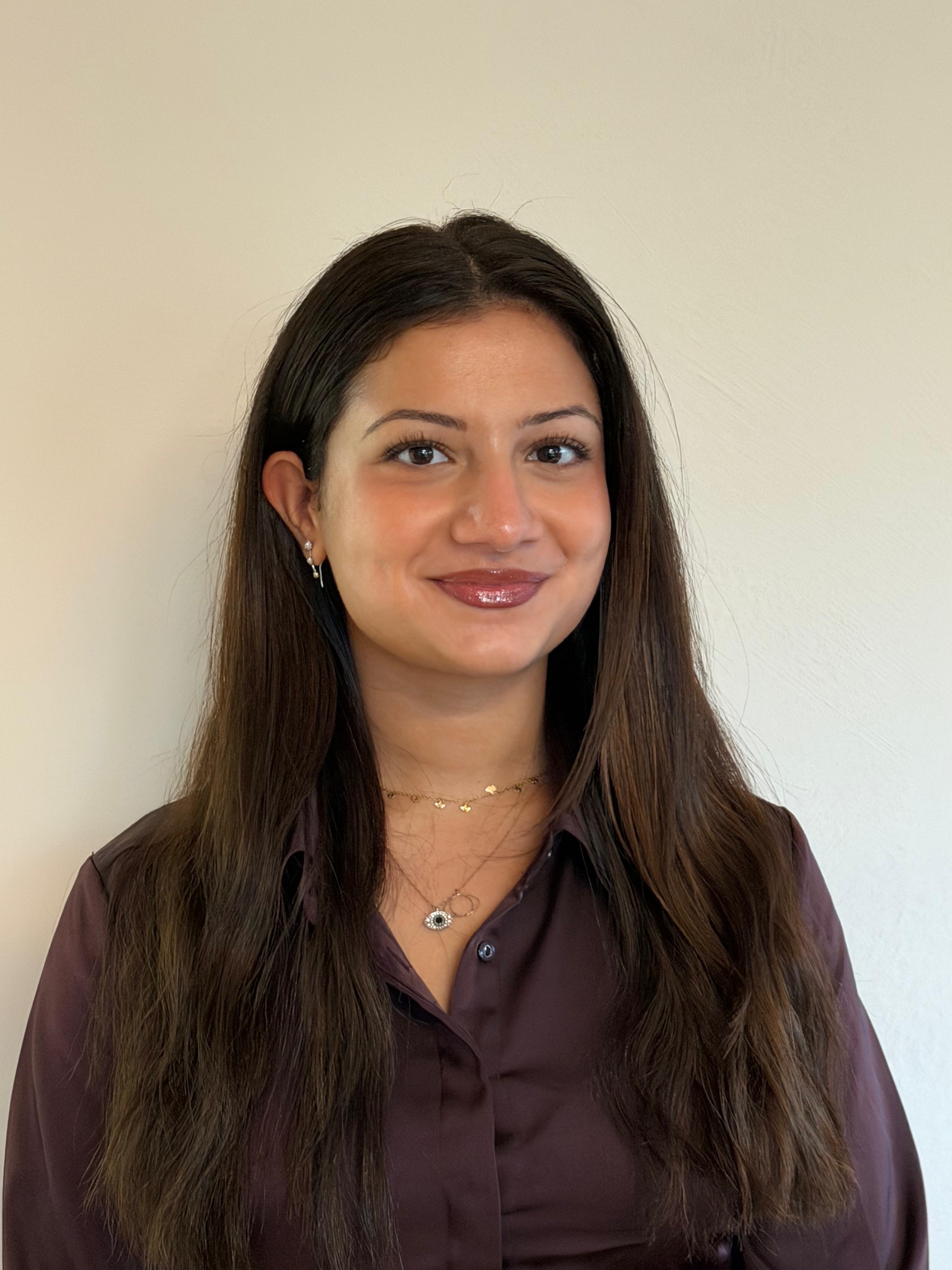 Portrait von Liyana Alan, Backoffice und Maklertätigkeiten